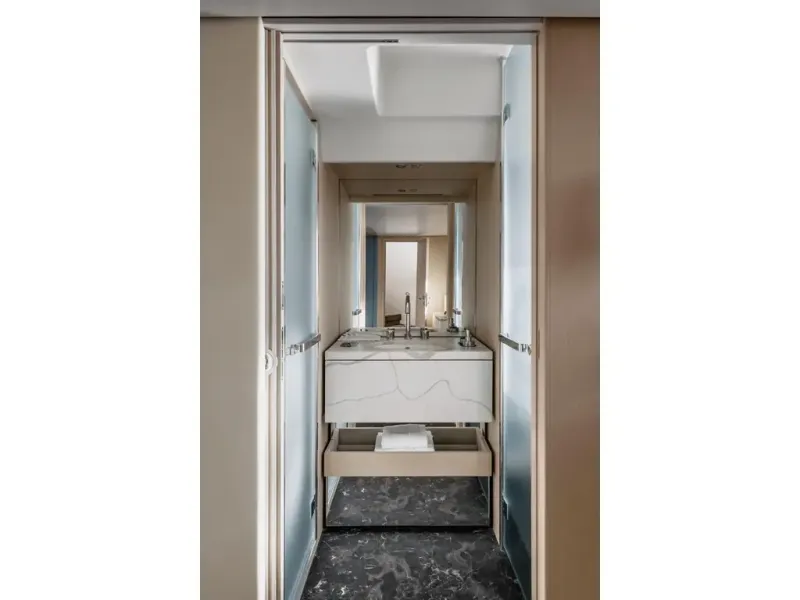 Slide: The Image of Azimut FLY 68 2026 - 40