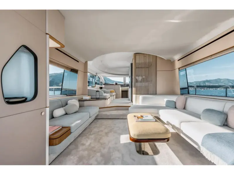 Slide: The Image of Azimut FLY 68 2026 - 46