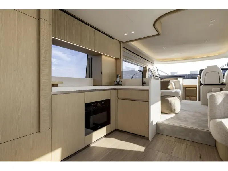 Slide: The Image of Azimut FLY 62 2026 - 13