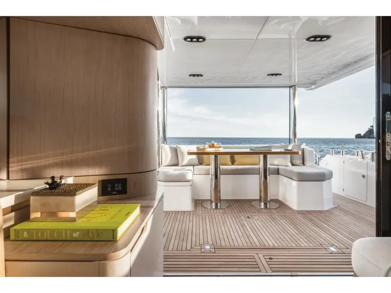 Slide: The Image of Azimut FLY 60 2026 - 13