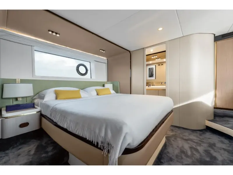 Slide: The Image of Azimut FLY 60 2026 - 26