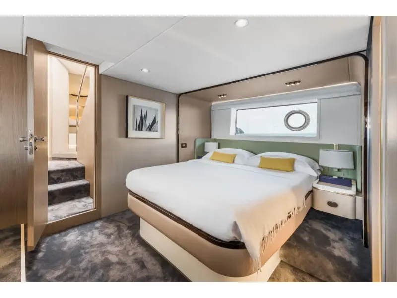 Slide: The Image of Azimut FLY 60 2026 - 29