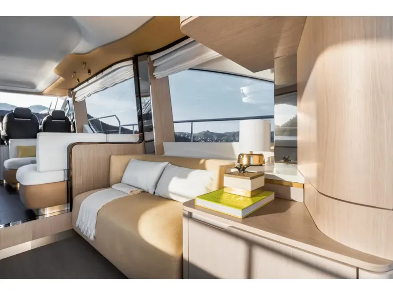 Slide: The Image of Azimut FLY 60 2026 - 31