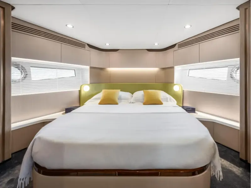 Slide: The Image of Azimut FLY 60 2026 - 37