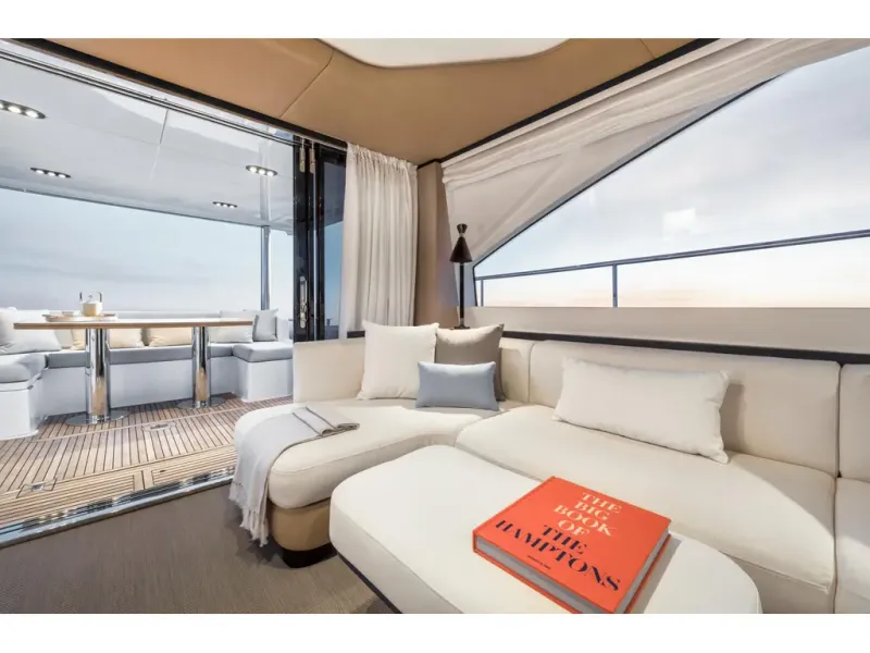 Slide: The Image of Azimut FLY 60 2026 - 5