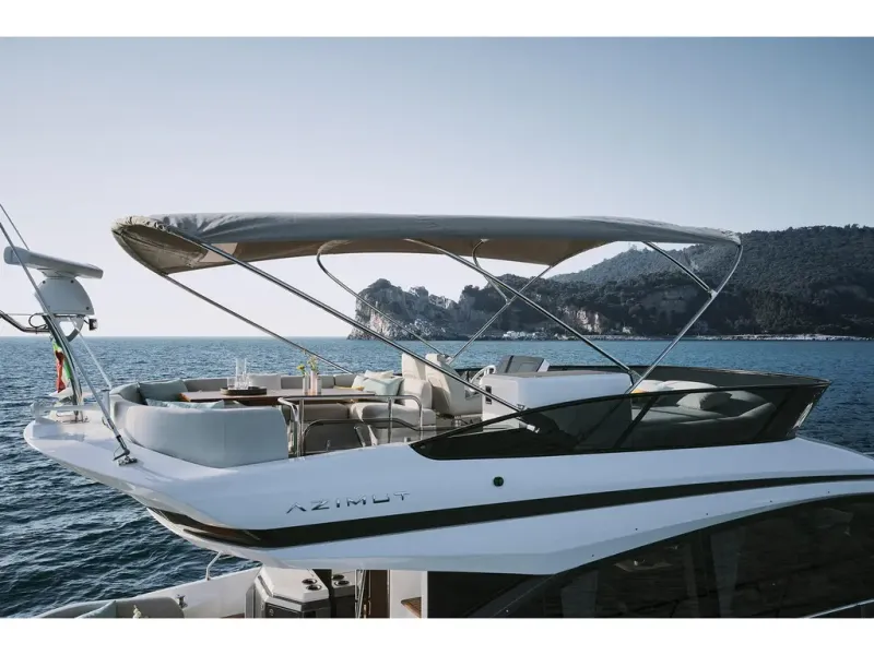 Slide: The Image of Azimut FLY 53 2026 - 9
