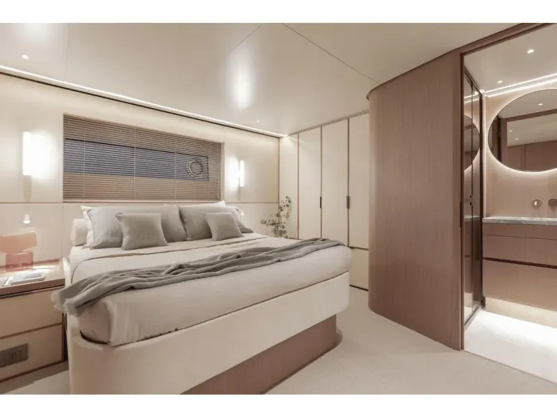 Slide: The Image of Azimut SEADECK 7 2026 - 10