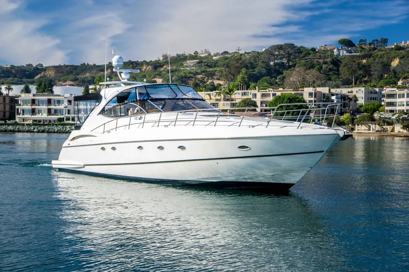 Slide: The Image of Cruisers Yachts 5470 2004 - 37