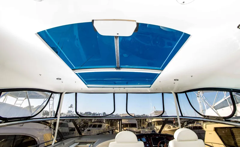 Slide: The Image of Cruisers Yachts 5470 2004 - 25