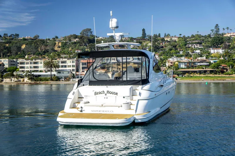 Slide: The Image of Cruisers Yachts 5470 2004 - 40