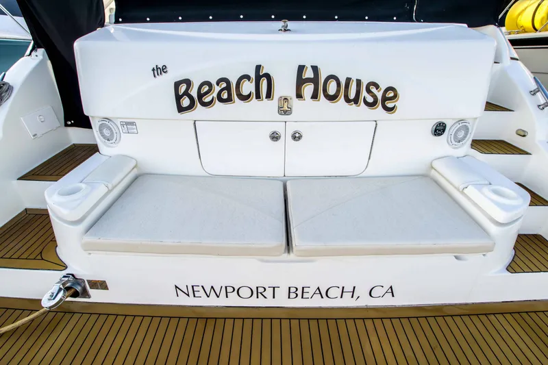 Slide: The Image of Cruisers Yachts 5470 2004 - 34