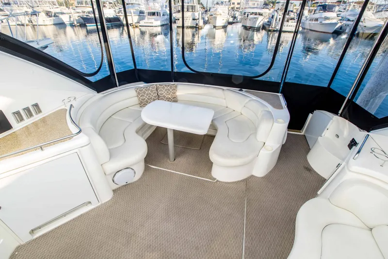 Slide: The Image of Cruisers Yachts 5470 2004 - 32