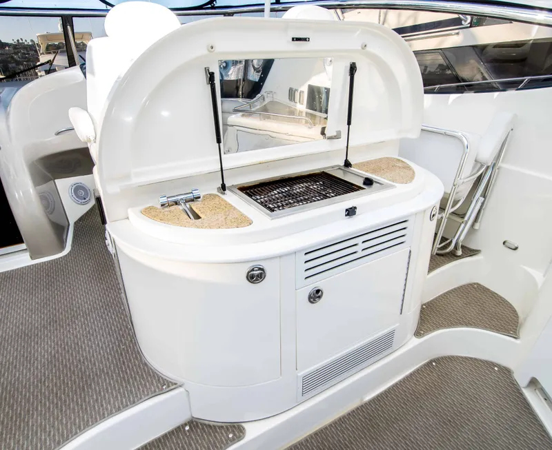 Slide: The Image of Cruisers Yachts 5470 2004 - 30