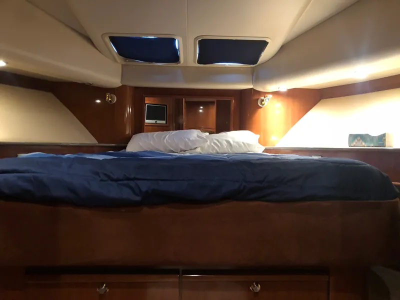 Slide: The Image of Meridian 580 Pilothouse 2007 - 72