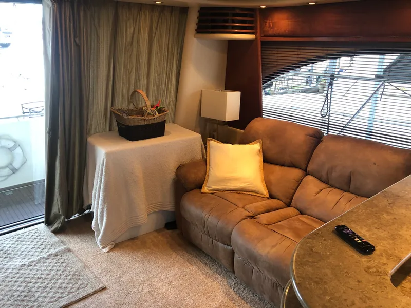 Slide: The Image of Meridian 580 Pilothouse 2007 - 45