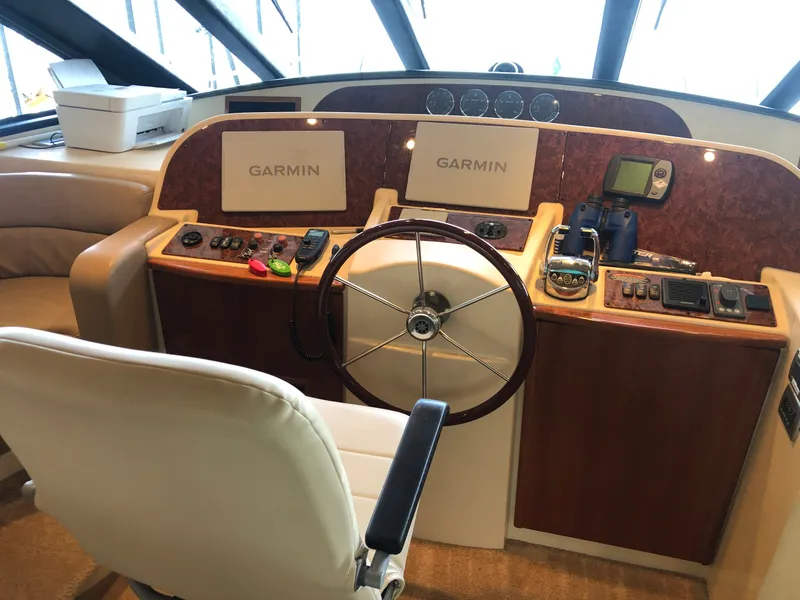 Slide: The Image of Meridian 580 Pilothouse 2007 - 51