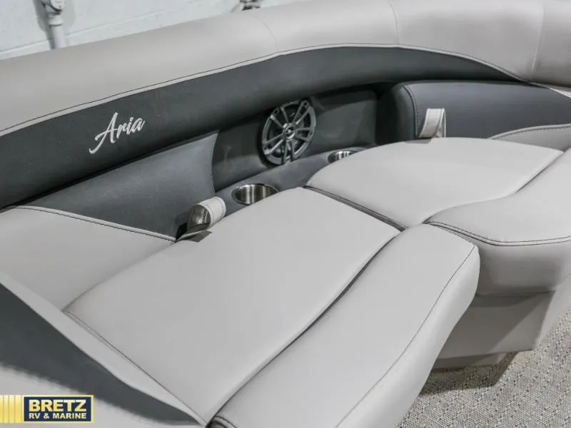 Slide: The Image of Barletta Boats A20L 2026 - 16
