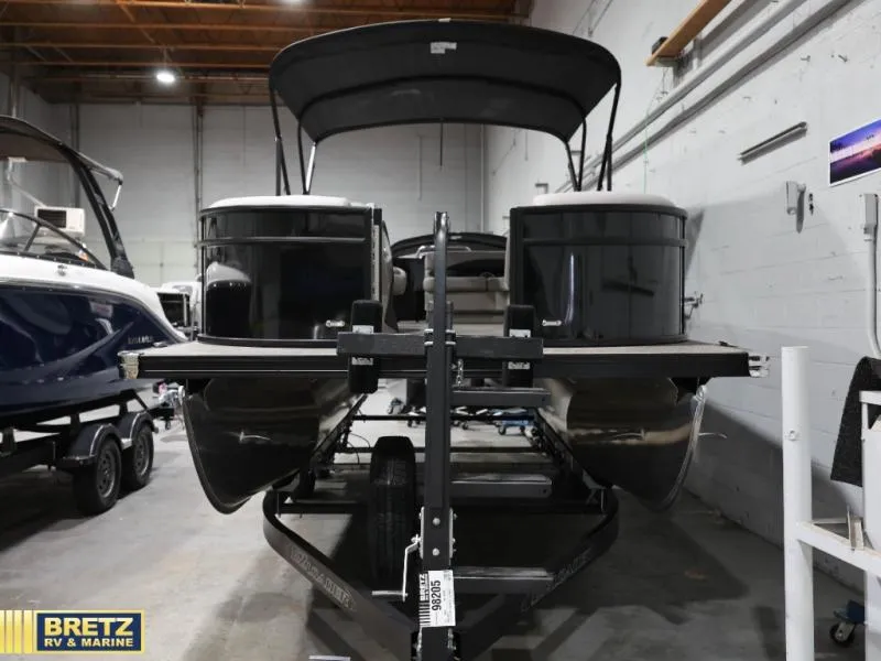 Slide: The Image of Barletta Boats A20L 2026 - 3