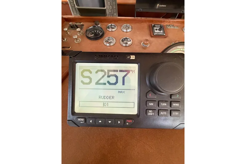 Slide: The Image of Hatteras 58 Cockpit Motor Yacht 1974 - 43