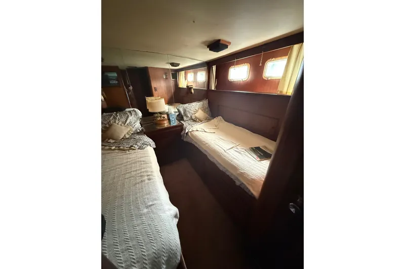 Slide: The Image of Hatteras 58 Cockpit Motor Yacht 1974 - 14