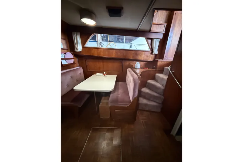 Slide: The Image of Hatteras 58 Cockpit Motor Yacht 1974 - 19