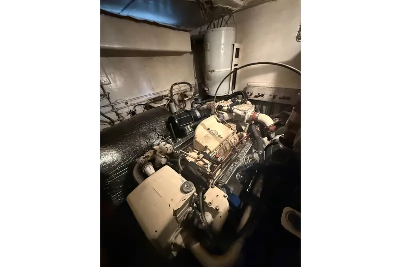 Slide: The Image of Hatteras 58 Cockpit Motor Yacht 1974 - 21