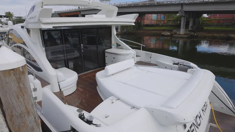 Slide: The Image of AZIMUT 62S 2008 - 3