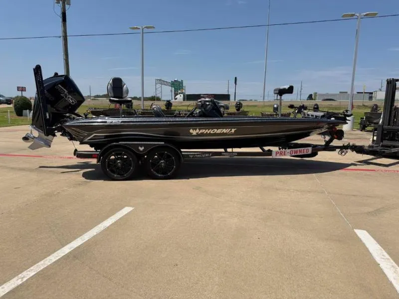 Slide: The Image of Phoenix Bass Boat 921 Elite II 2022 - 6