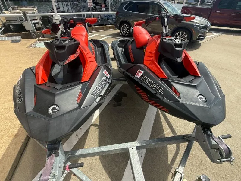 Slide: The Image of Sea-Doo SPARK TRIXX 2022 - 1