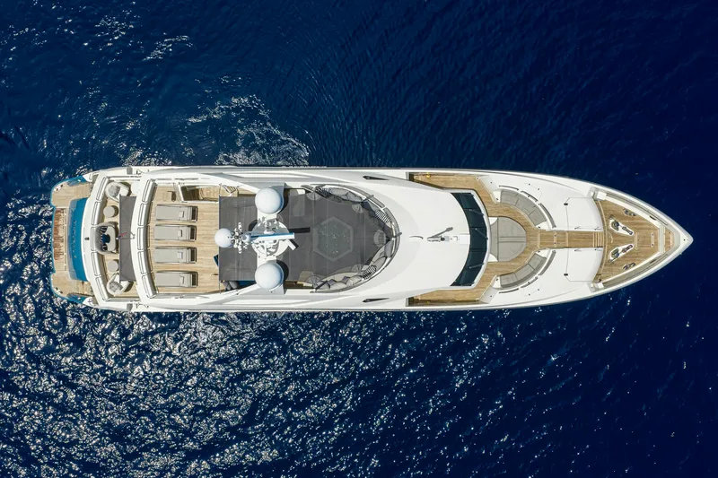 Slide: The Image of Sunseeker 122 2009 - 40