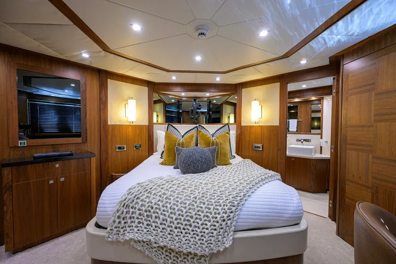 Slide: The Image of Sunseeker 122 2009 - 26