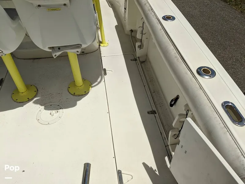 Slide: The Image of Boston Whaler 240 Outrage 2004 - 4853640