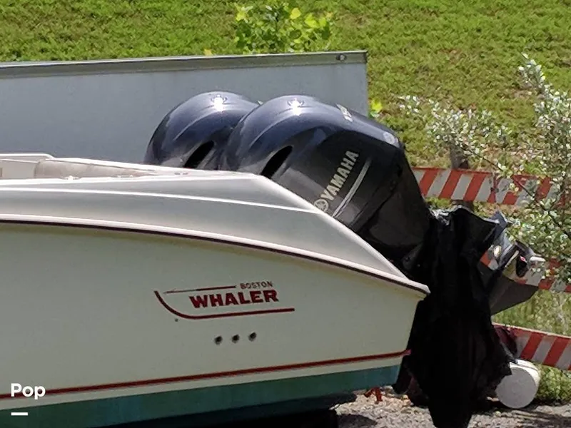 Slide: The Image of Boston Whaler 240 Outrage 2004 - 4853584