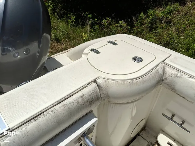 Slide: The Image of Boston Whaler 240 Outrage 2004 - 4853646