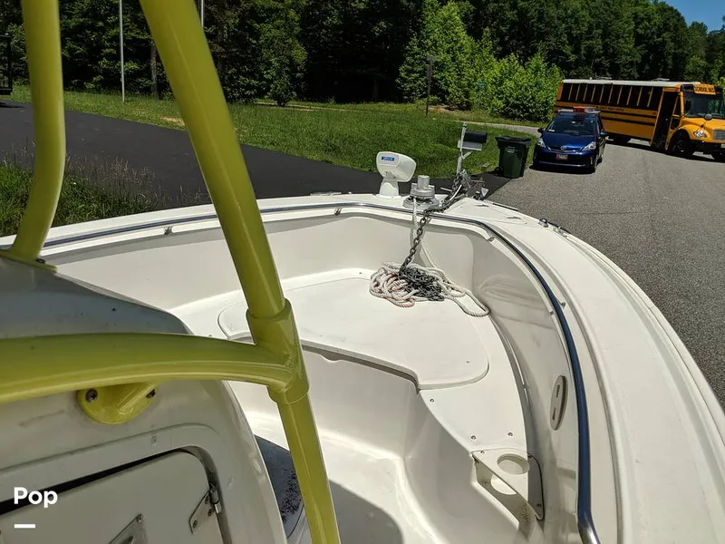 Slide: The Image of Boston Whaler 240 Outrage 2004 - 4853656