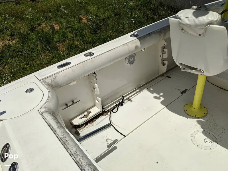 Slide: The Image of Boston Whaler 240 Outrage 2004 - 4853639