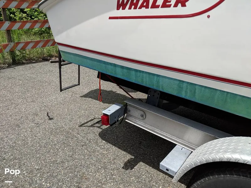 Slide: The Image of Boston Whaler 240 Outrage 2004 - 4853524