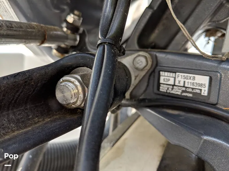 Slide: The Image of Boston Whaler 240 Outrage 2004 - 4853607