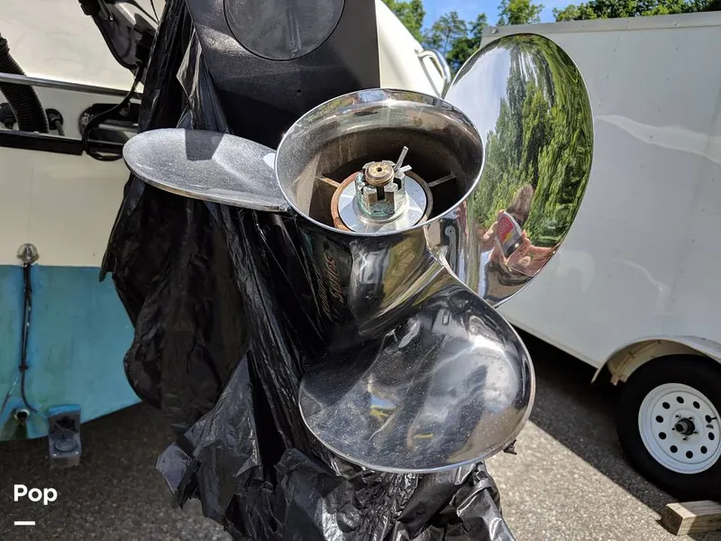 Slide: The Image of Boston Whaler 240 Outrage 2004 - 4853622