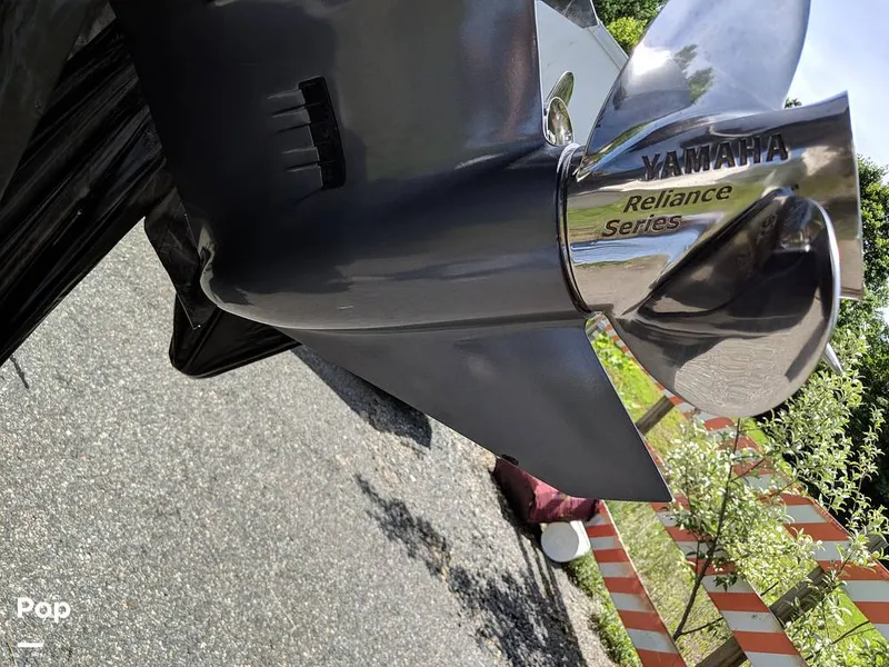 Slide: The Image of Boston Whaler 240 Outrage 2004 - 4853630