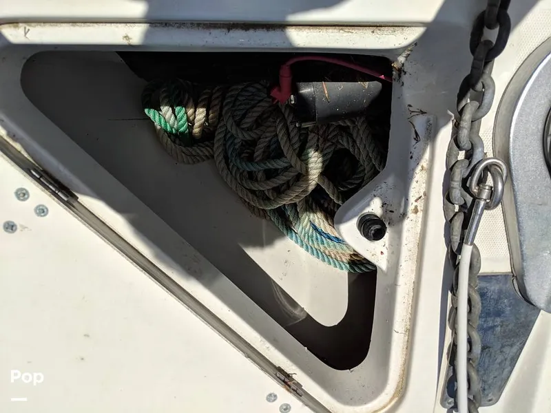 Slide: The Image of Boston Whaler 240 Outrage 2004 - 4853684