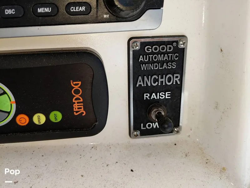 Slide: The Image of Boston Whaler 240 Outrage 2004 - 4853725