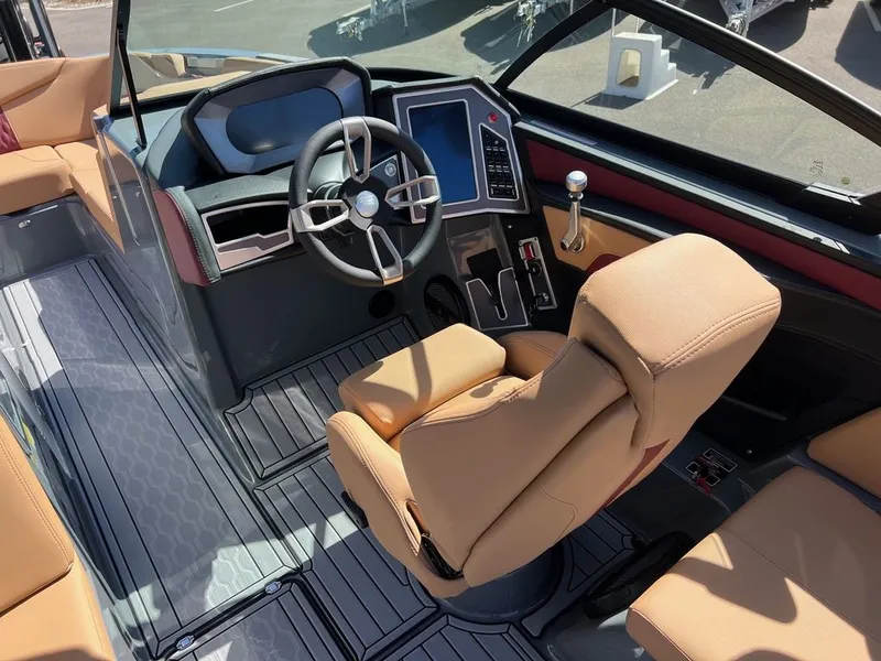 Slide: The Image of MasterCraft XT24 2024 - 13