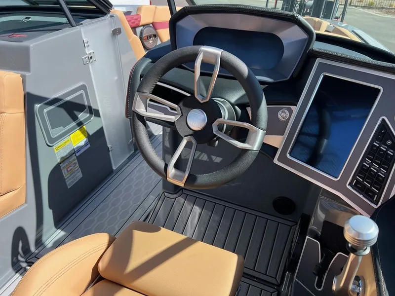 Slide: The Image of MasterCraft XT24 2024 - 14