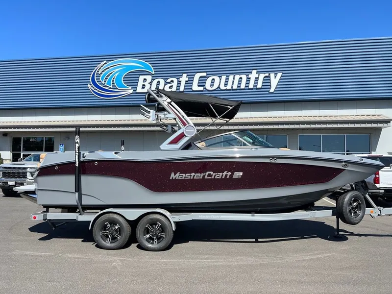 Slide: The Image of MasterCraft XT24 2024 - 1