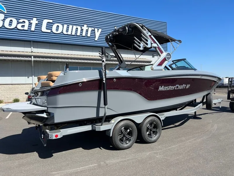 Slide: The Image of MasterCraft XT24 2024 - 4