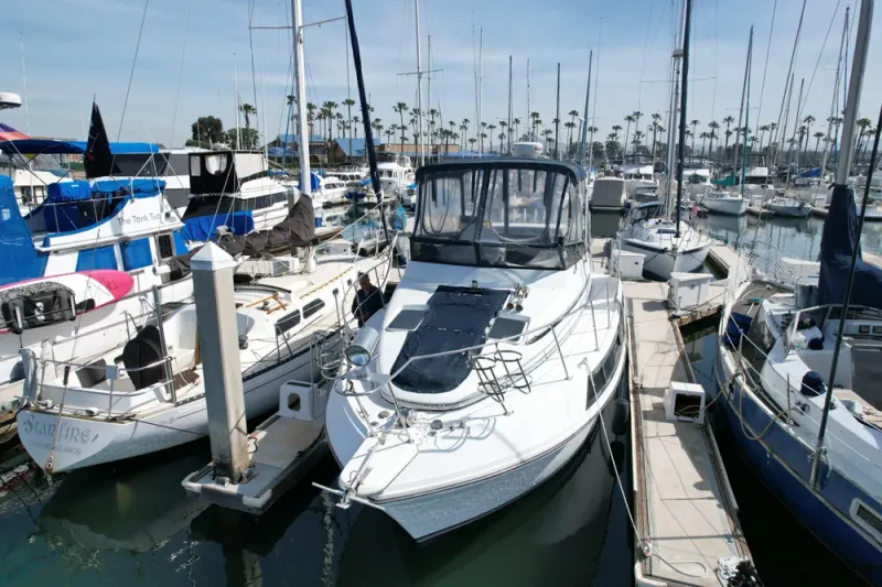 Slide: The Image of Carver Yachts 3297 Mariner 1989 - 16