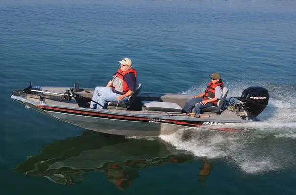 Slide: The Image of Tracker Boats Panfish™ 16 2010 - 11