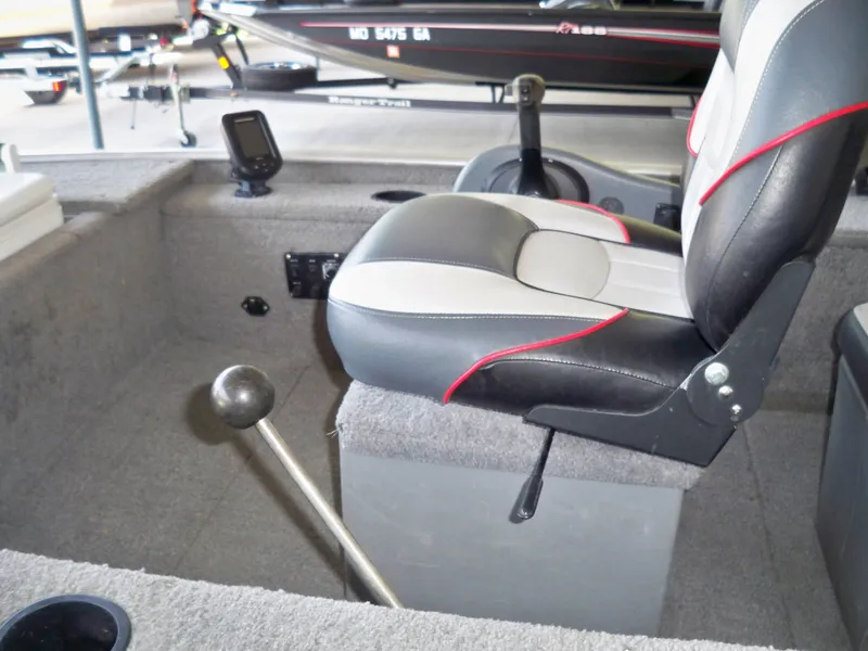 Slide: The Image of Tracker Boats Panfish™ 16 2010 - 5