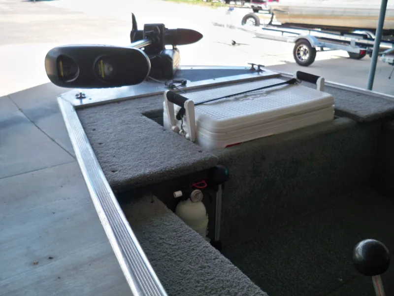 Slide: The Image of Tracker Boats Panfish™ 16 2010 - 6